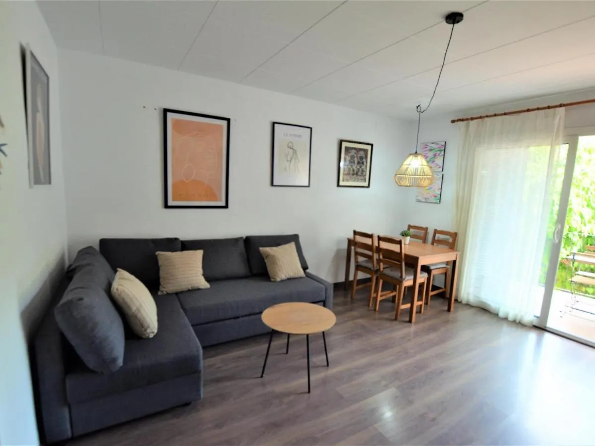 Apartment Sant Trop 5 Pax Lloret De Mar İspanya